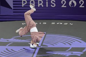 La B-girl japonesa Ami gana su primera medalla de oro en break olímpico