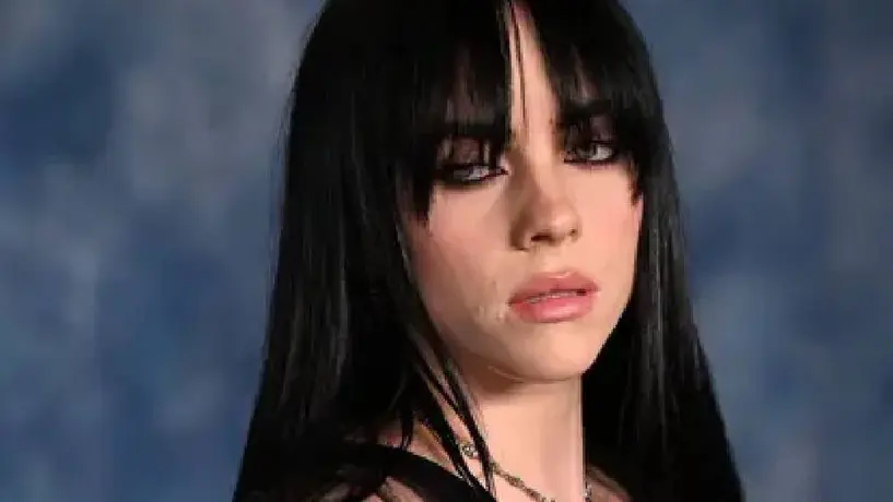 Billie Eilish revela que sufre de parálisis del sueño
