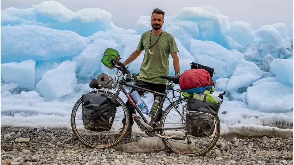Juan Ignacio Bettolli, fotógrafo que recorría África en bicicleta, murió atropellado