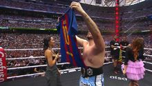 La Cobra saca el jersey de Messi y le recuerda al Santiago Bernabéu el momento