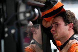 Pato O'Ward no pudo contener las lágrimas tras dejar ir triunfo en las 500 millas de Indianápolis