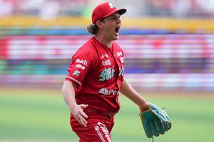 ¡Histórico! Trevor Bauer lanza entrada inmaculada en el Diablos vs Guerreros