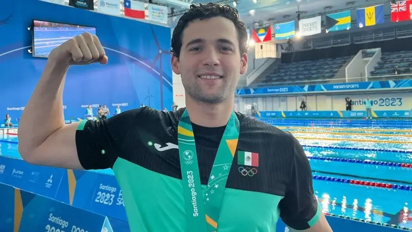 Jorge Iga, nadador mexicano, se clasifica a París 2024 y establece nuevo récord