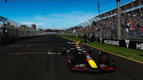 Montoya crítica la diferencia de carro entre Checo Pérez y Verstappen