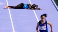 Se repite la historia: Lucia Moris se lesiona en prueba de atletismo de París 2024