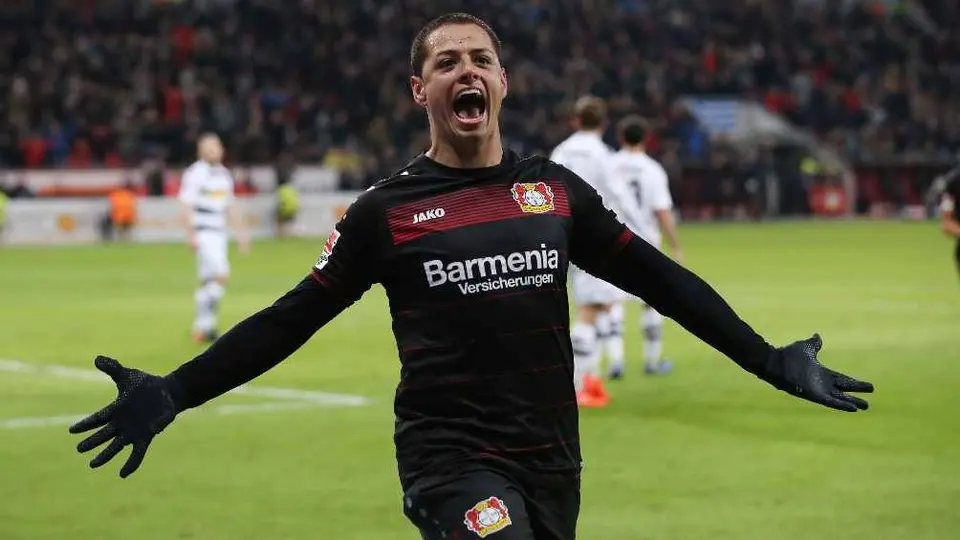 ¡Eterno CH14! Afición del Bayer Leverkusen aún recuerda a 'Chicharito' con cariño