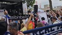 Aficionados del Real Madrid toman las calles de Londres y entonan cánticos previo a la Final
