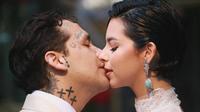 ¡Ángela Aguilar y Christian Nodal comparten fotos de su luna de miel!