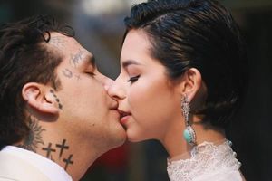 ¡Ángela Aguilar y Christian Nodal comparten fotos de su luna de miel!