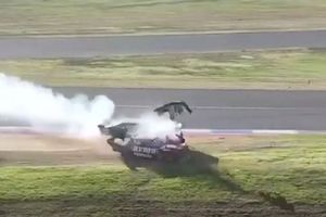 Serie de Turismo Carretera presencia terrible accidente en el circuito de Toay