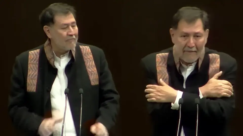 ¡Le ganó el sentimiento! Fernández Noroña llora al despedirse como diputado