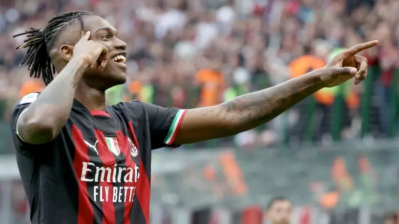 Barcelona busca reemplazar a Nico Williams con la compra de Rafael Leao
