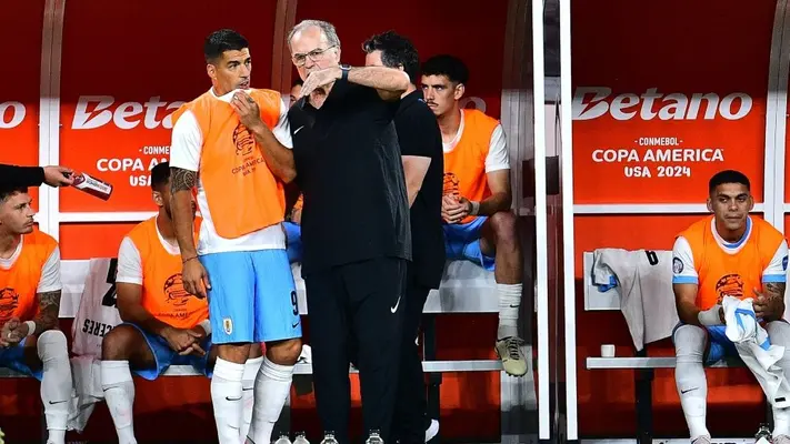 ¡Locura! La gran reacción de la afición de Uruguay al ingreso de Luis Suárez en la Copa América
