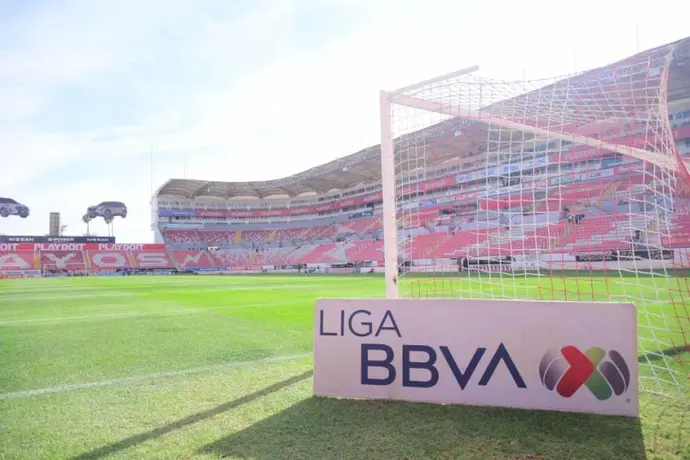 Liga MX pierde acuerdo de 900 millones de dólares con Adidas por cláusula con Nike