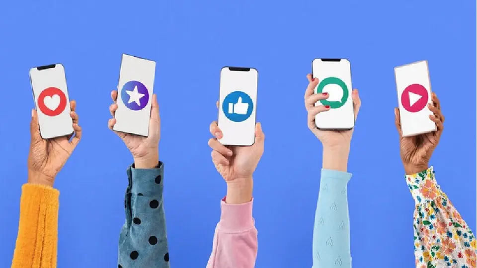 Obligarán a redes sociales restringir ‘contenidos adictivos’ para menores de edad
