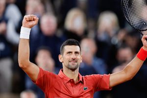 ¡El campeón sigue! Novak Djokovic domina a Roberto Baena y avanza a la 3ra ronda de Roland Garros
