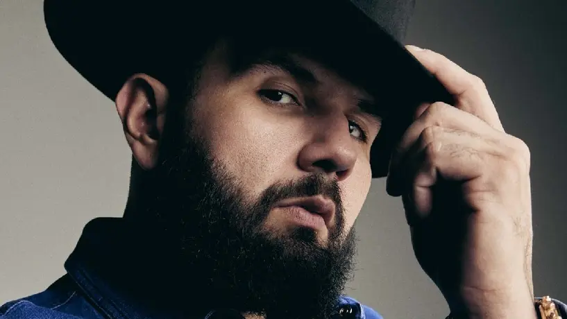 Carín León anuncia concierto en la CDMX ¡Te decimos sede, cuándo y preventa!