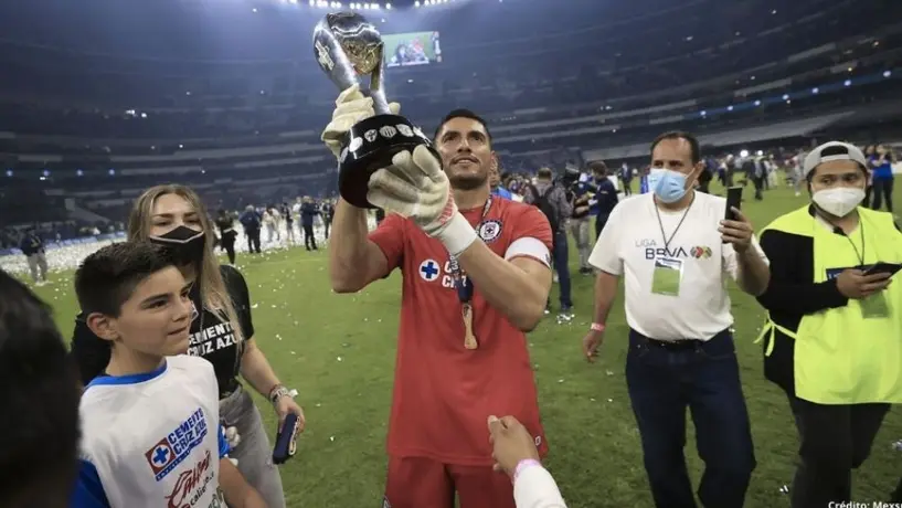 Yosgart Gutiérrez reveló por qué fue relegado del arco celeste: "Habían pagado mucho dinero"