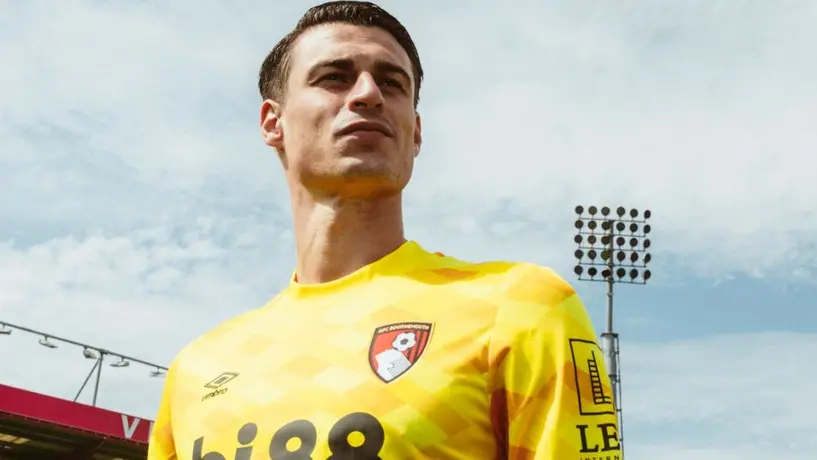 Kepa Arrizabalaga, nuevo compañero de Julián Araujo en Bournemouth