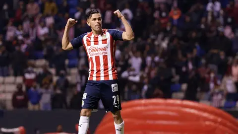 Chivas hace oficial la salida de ‘Lalo’ Torres; afición Rojiblanca aplaude la decisión