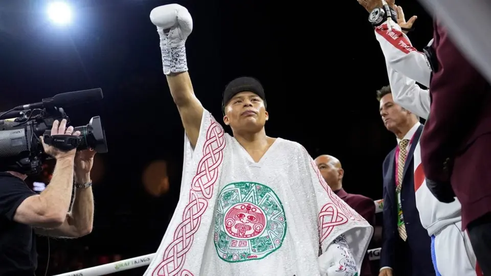‘Pitbull’ Cruz se declaró listo para tomar el lugar de ‘Canelo’ en el boxeo mexicano