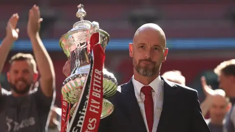 ¡Esta es la buena! Erik ten Hag seguirá en la Premier League con el Manchester United