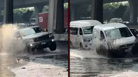 ¿Cómo reclamar al gobierno los daños a tu auto por caer en un bache en temporada de lluvias? Te explicamos