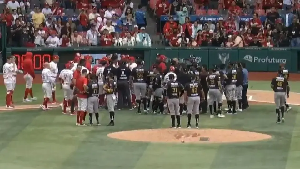 ¡Se vaciaron las bancas! Altercado en el Juego 7 entre Diablos Rojos y Guerreros
