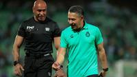 ¡Emula al Tuca! Nacho Ambriz 'explotó' con jugador en entrenamiento de Santos
