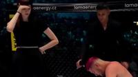 ¡Doble nocaut! Lukas Bukovaz, peleador de MMA, pidió matrimonio a su novia tras perder y ella lo rechazó