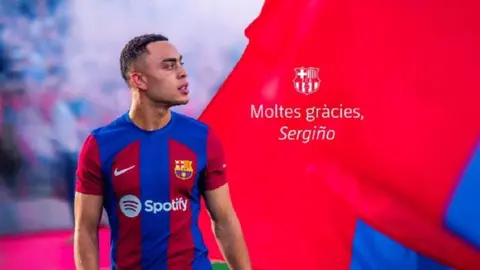 ¡Se va gratis! Barcelona transfiere de manera definitiva a Sergiño Dest al PSV