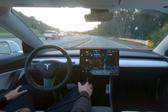 Un auto de Tesla golpeó y mató a un motociclista en modo “Piloto automático”