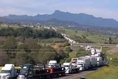 Continúa bloqueo en la México-Puebla en ambos sentidos ¡Podría durar hasta el jueves!
