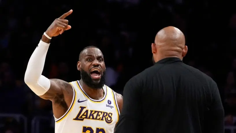 ¡Tienen vida! Lakers derrota a Nuggets y alarga la serie a un partido más