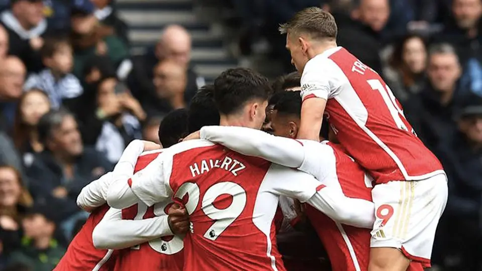 ¡Con lo justo! Arsenal vence al Tottenham y se mantiene en la cima de la Premier
