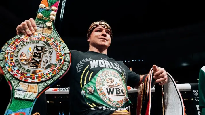 “Es difícil predecirlo”: Canelo Álvarez habla del combate entre Mike Tyson y Jake Paul