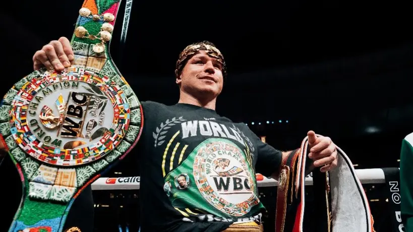 “Es difícil predecirlo”: Canelo Álvarez habla del combate entre Mike Tyson y Jake Paul