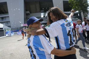 Aficionados argentinos 'explotan' tras polémica reanudación contra Marruecos en París 2024