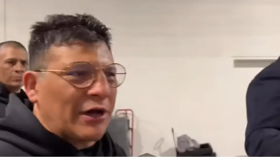 Papá de ‘Pitbull’ Cruz ‘estalla’ ante derrota frente a José Valenzuela: “Fue un robo”