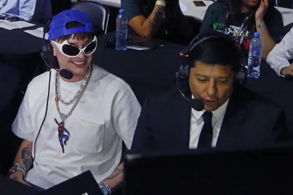 ¿Peso Pluma estará con 'Canelo' Álvarez en Las Vegas? Esto dijo el boxeador