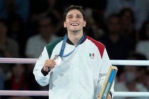 Mauricio Sulaimán pide que Marco Verde sea aconsejado por Canelo y Chávez