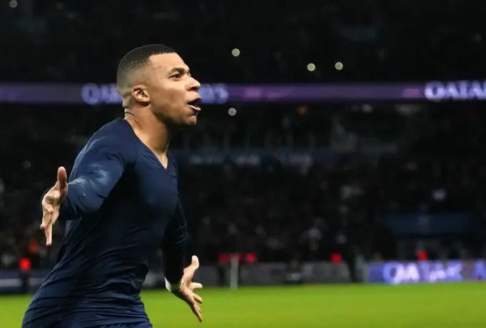 Nasser Al-Khelaifi ya prepara la salida de Kylian Mbappé del PSG