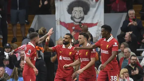 Premier League: Liverpool derrota a Brentford en el debut de Arne Slot en Anfield