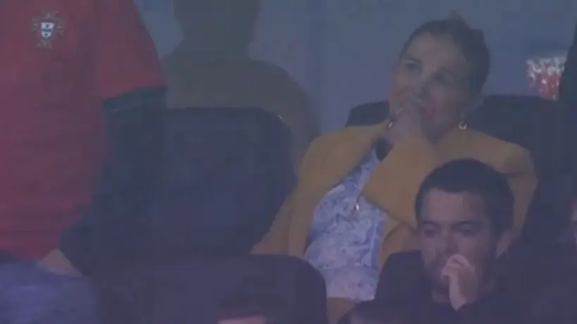 ¡Rompe en llanto! Mamá de Cristiano Ronaldo se conmueve al ver a su hijo llorar