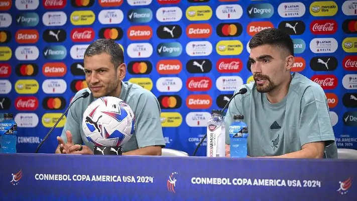Johan Vázquez defendió a Jaime Lozano: 'Los que jugamos somos nosotros'