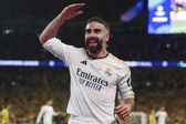 Dani Carvajal celebra título de Champions con su padre, uno de los escoltas de su autobús