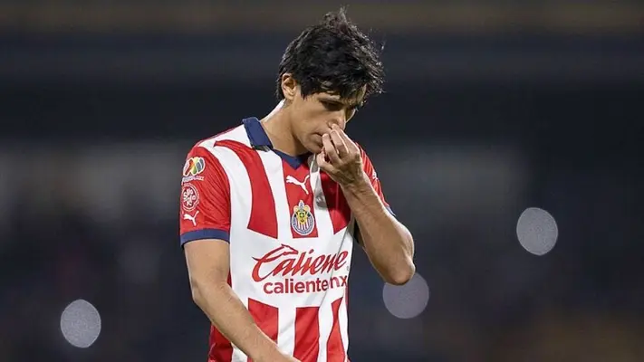 JJ Macías y Miguel Jiménez, los ausentes en la convocatoria de Chivas ante América