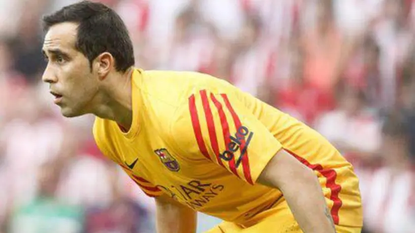 Claudio Bravo tunde al Barcelona: 'Funciona como equipo pequeñito'