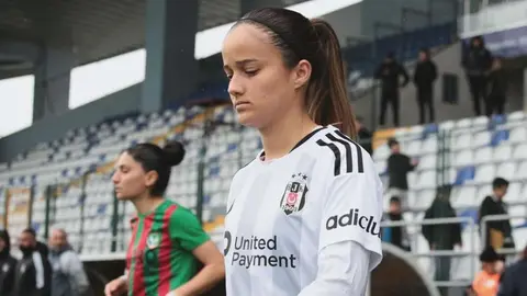 Sofía Álvarez se une al AEK: La defensa mexicana que brilla en Europa
