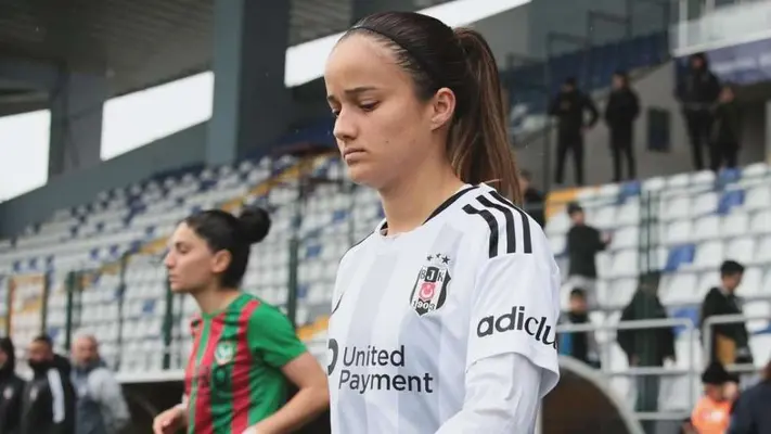 Sofía Álvarez se une al AEK: La defensa mexicana que brilla en Europa